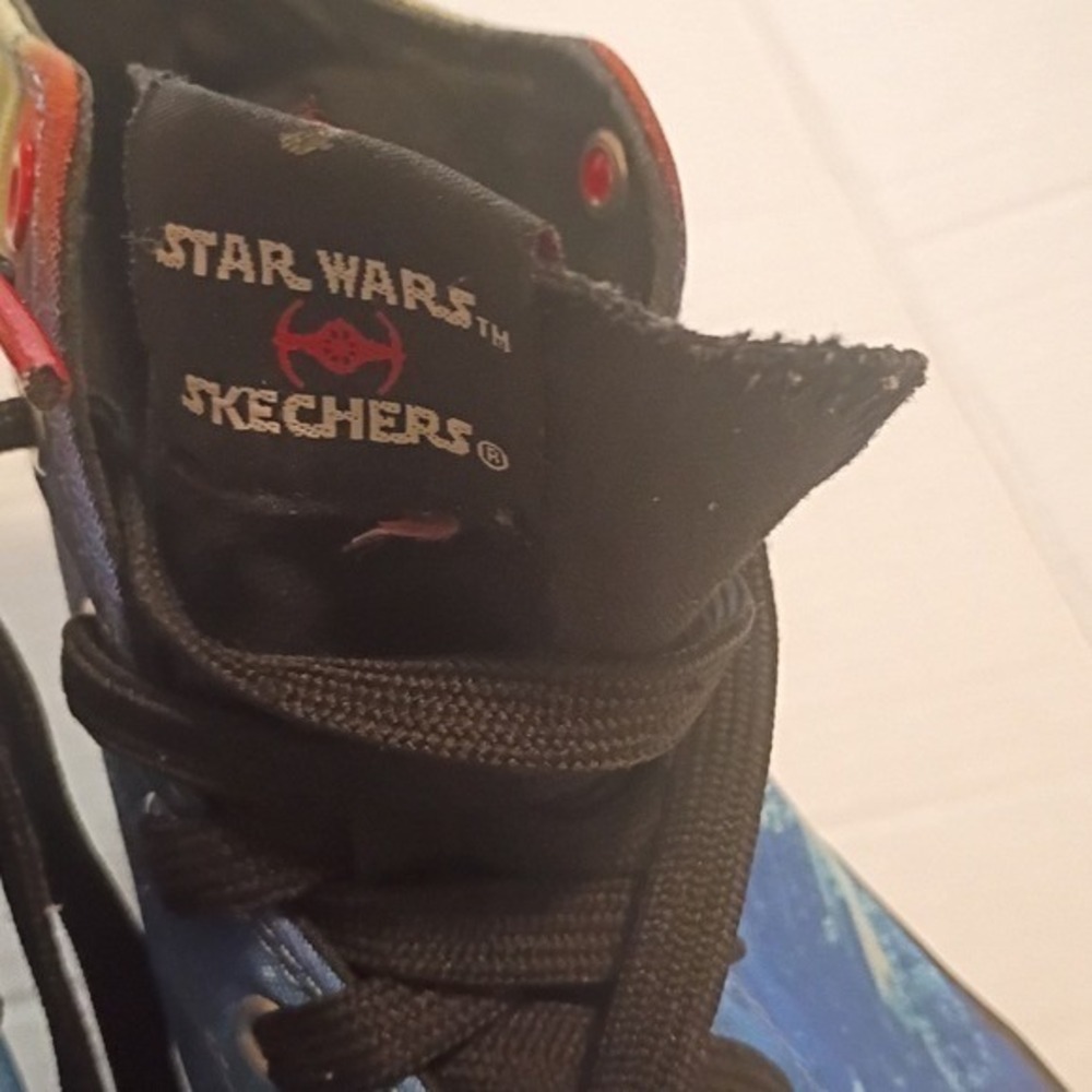 Star Wars Skecher High Top Sneakers Darth Vader Space Galaxy Print Kids Size 5.5 - Picture 7 of 7